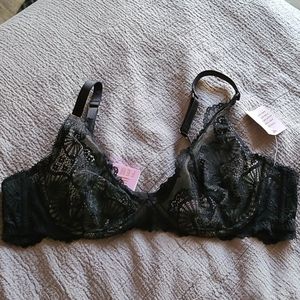 Scalloped Lace Unlined Bra